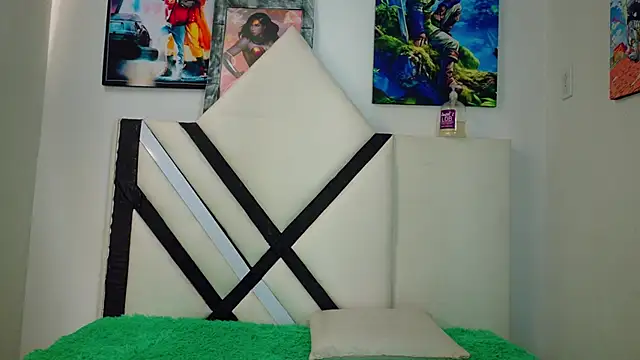 ALEXANDRO BOVER online show from November 5, 7:16 pm