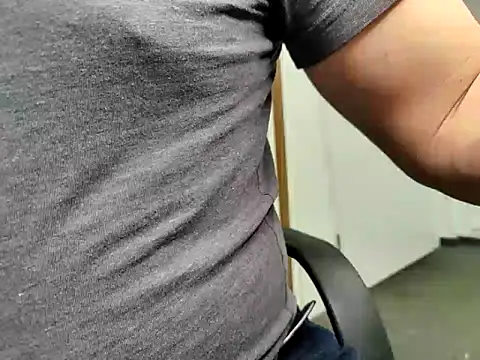 stripcumboy online show from October 24, 5:58 pm