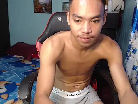 slimraz02 online show from January 18, 6:37 am