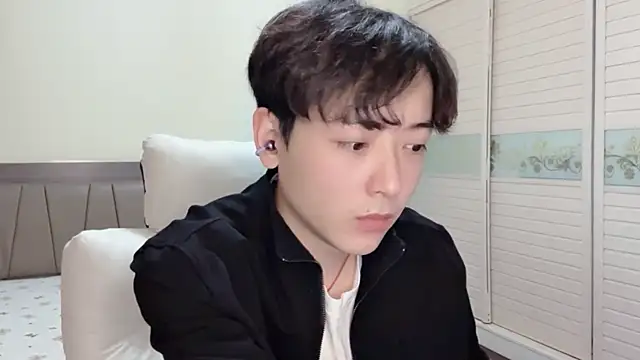 xiaoxiao1025 online show from November 13, 1:05 pm