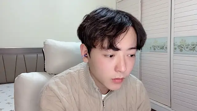 xiaoxiao1025 online show from November 15, 1:35 pm