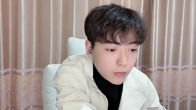 xiaoxiao1025 online show from October 30, 1:01 pm