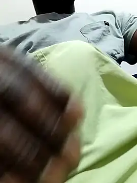 shoodly99 online show from December 17, 2:52 am