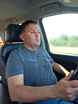 Latinesc online show from April 20, 8:11 pm