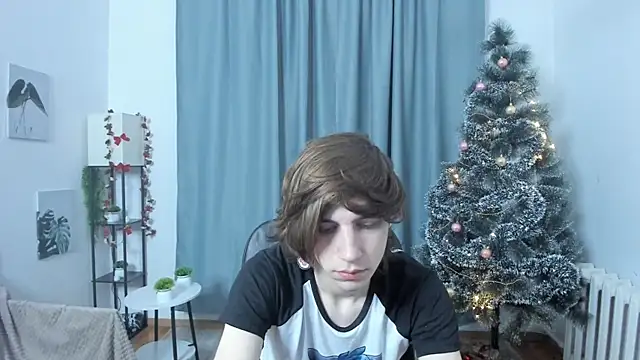 AvenGlow online show from December 19, 5:15 am