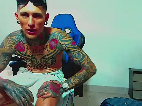 sexy men tatoo online show from October 26, 7:38 pm