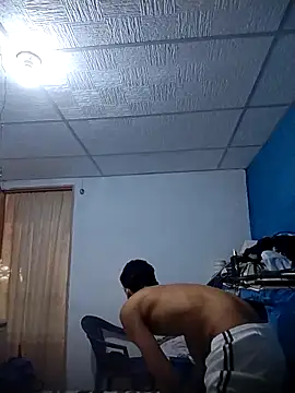 Alex Sweeting online show from November 26, 6:55 pm