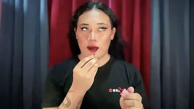 untouchable mia online show from November 5, 7:21 am