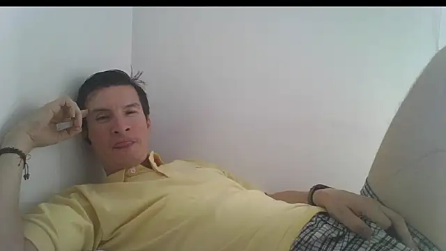 carliesexyman online show from November 7, 3:04 pm