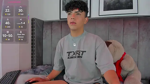 Niick Twiink online show from November 30, 2:35 am