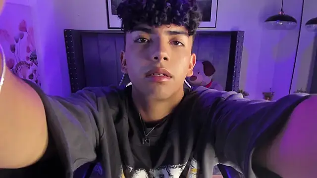 Niick Twiink online show from December 16, 7:54 pm