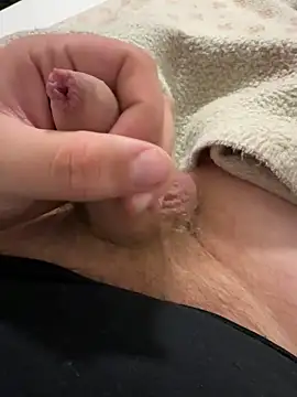 Hengst6969oo online show from February 7, 1:46 am