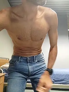 panco pillo online show from November 12, 8:57 pm