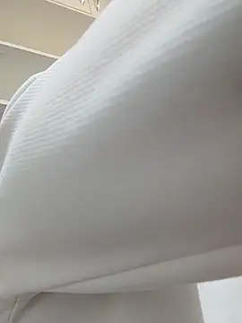 tian7788 online show from March 12, 9:39 am