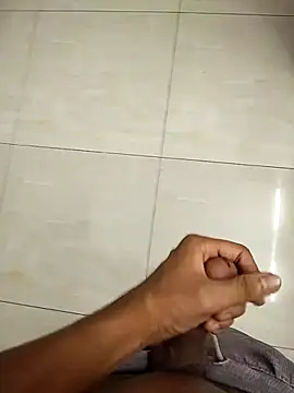 Tanvir879 online show from October 30, 1:30 am