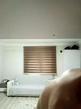 yasinesra757  online show from January 16, 1:47 pm