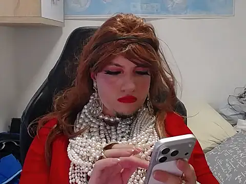 VanesaCrossic online show from February 7, 10:00 am