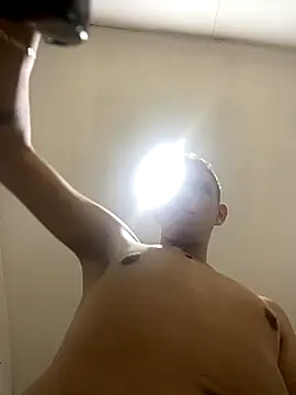 Dylams maja online show from December 17, 7:31 pm