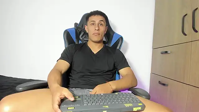 dorman boy online show from January 16, 9:39 pm