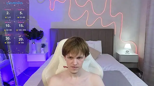 Fakeangel87 online show from November 15, 8:27 am