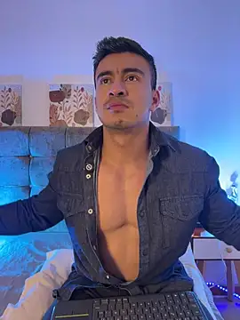 Chris Clarck online show from March 30, 7:37 pm