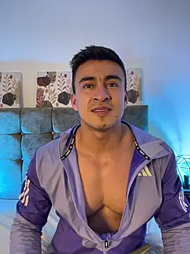 Chris Clarck online show from February 12, 8:15 pm