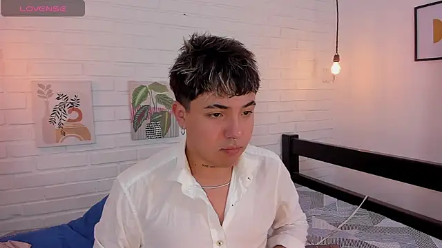 Sweet Dust online show from November 25, 12:29 pm