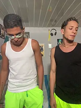 Mike and Rayan online show from February 15, 10:18 pm