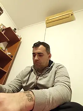 Marco9321 online show from December 2, 1:09 am