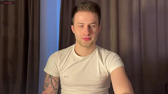 dominantrodri online show from November 18, 5:44 am