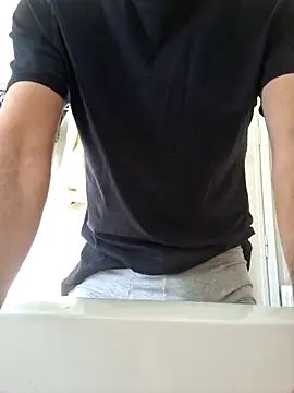 CuteDaddy92 online show from April 6, 9:10 am