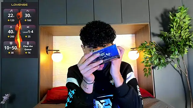 Noah dupont  online show from January 12, 12:09 pm