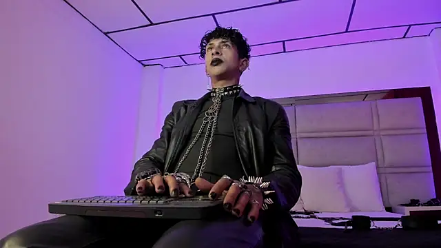 Maximo king25 online show from November 13, 5:01 am