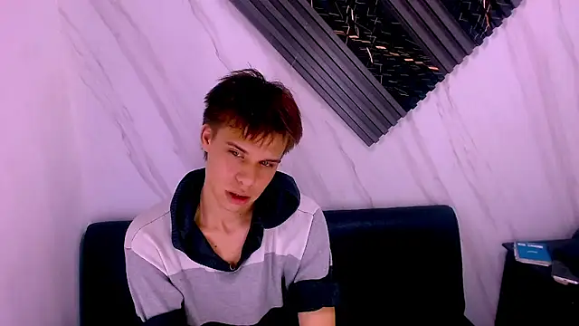 Liam York  online show from April 8, 6:24 am