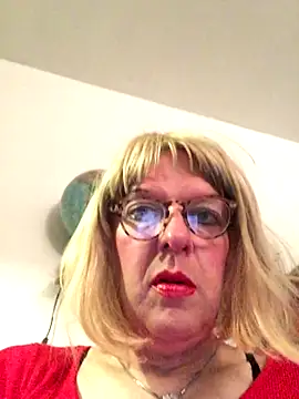 simone xdressing online show from September 24, 11:36 pm