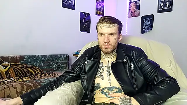 Huntall77 online show from February 16, 8:12 am