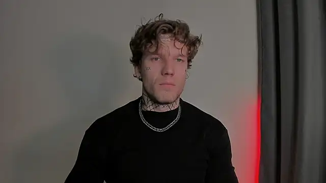 Huntall77 online show from November 18, 4:11 pm