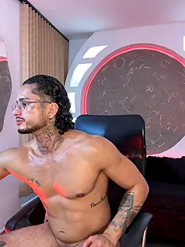 Alanrodgers online show from December 5, 1:29 pm