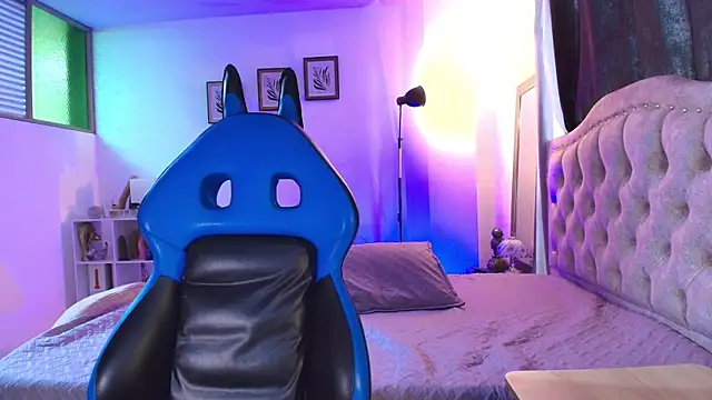 estebanperez 26 online show from November 14, 1:23 pm