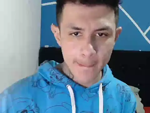 damiansexyboy69 online show from November 17, 10:18 am