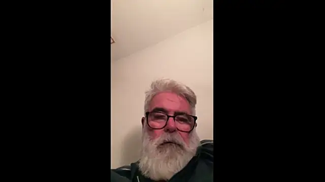 LeatherSdaddy online show from December 4, 8:05 pm