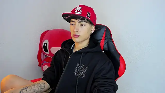 ThiagoDV online show from November 24, 3:35 pm