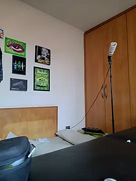 Omundosecretodixx 420 online show from April 17, 6:32 pm