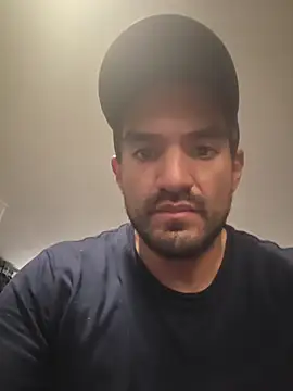 piggylatino online show from June 27, 1:52 am