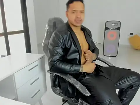 master leather online show from March 17, 6:21 pm