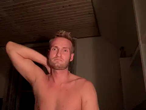 SUB-Blond online show from November 18, 7:28 pm