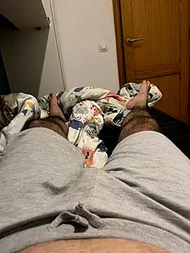 Yannick04 online show from November 21, 10:09 pm