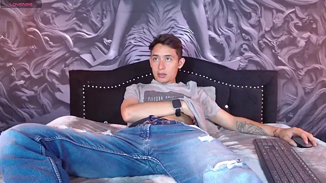 Angell01  online show from November 27, 4:38 am