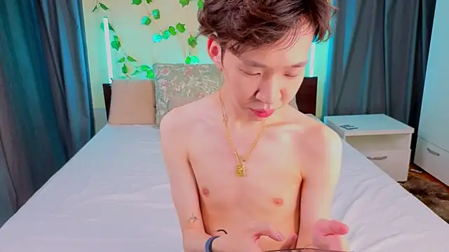 islendtakumi online show from November 30, 4:14 am