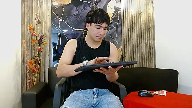 Tommy160920 online show from November 18, 12:53 pm